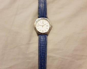 Rare Titan tilbllsw5 silver stainless steel case w/blue leather band watch