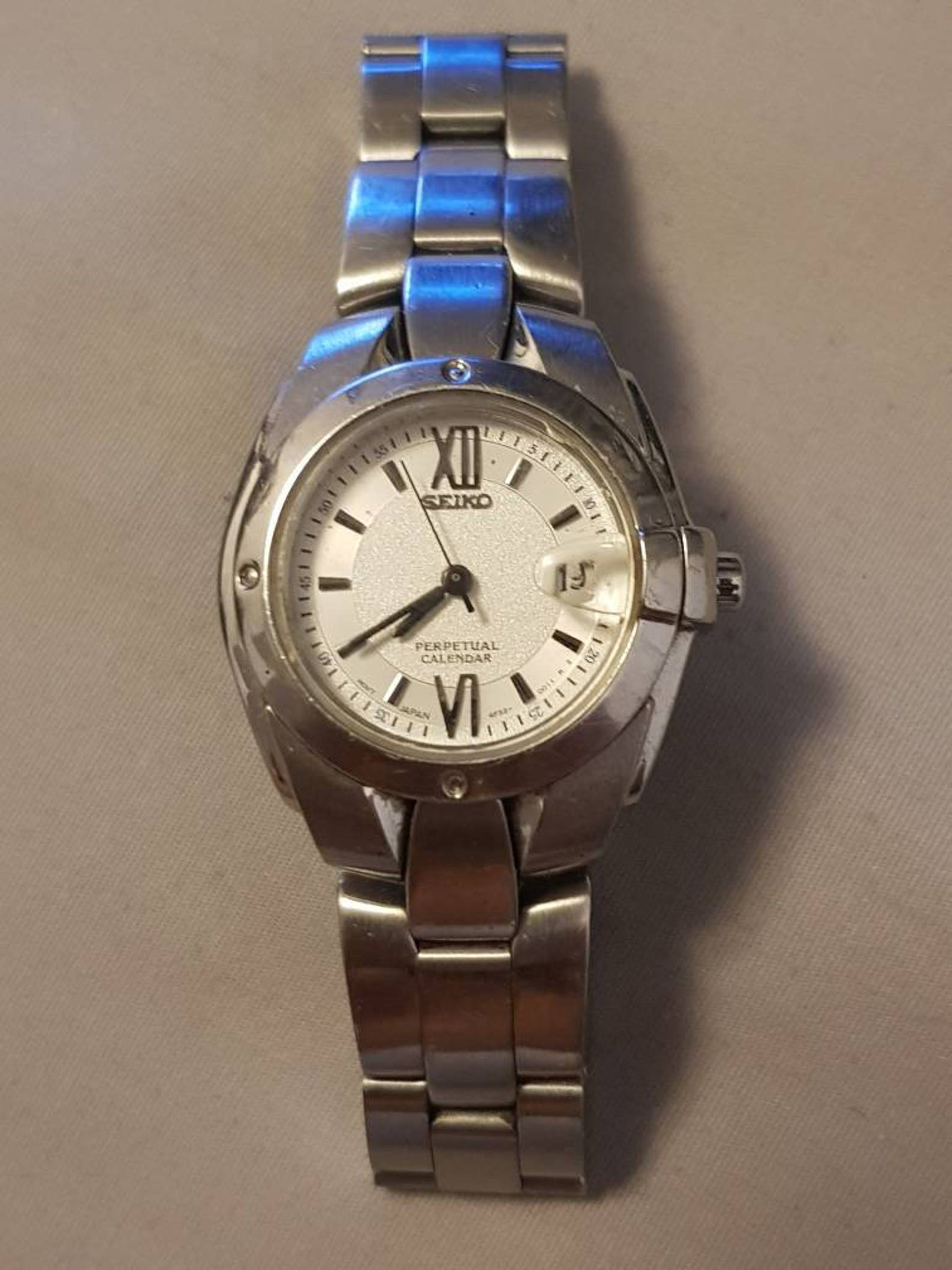 Rare Seiko ladies perpetual calendar quartz watch 4F320019 Etsy