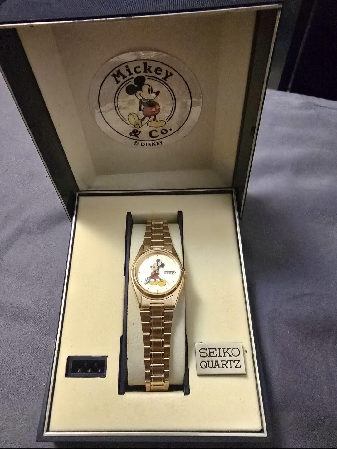 Vintage Seiko Mickey Mouse Watch 3Y03-0039 Starburst Ladies Gold Tone Box Tag 1980 main image 2