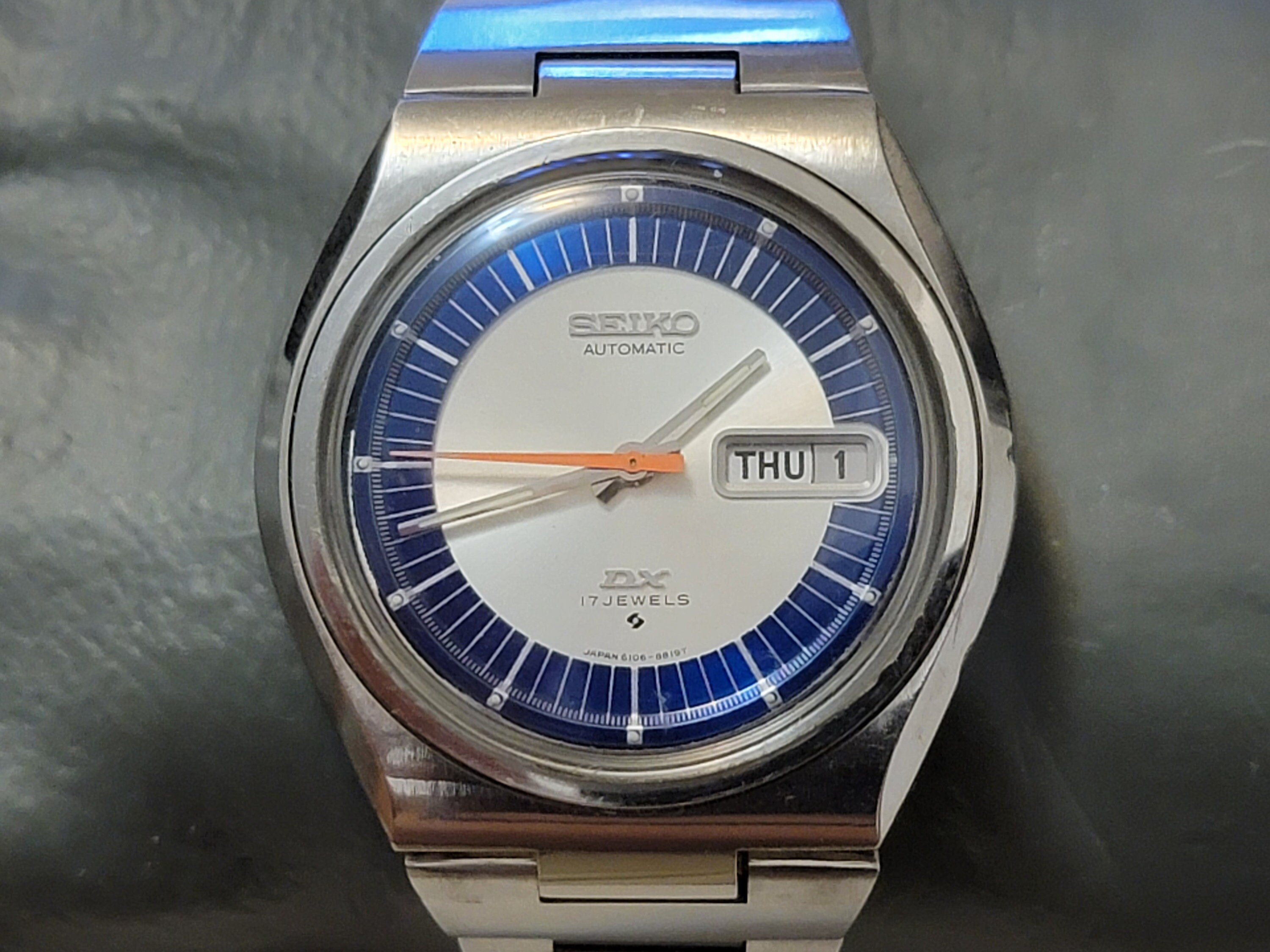 Vintage Seiko DX 6106 8629 Stainless Steel Automatic Men s Watch