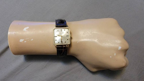 Vintage Bulova M9 10K Gold Filled Rectangular Automatic Men s