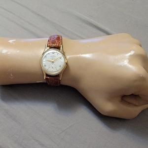 Vintage Enicar Ultrasonic 48-1-10 CRB Gold Plated Swiss Made 17 Jewels Manual Wind Men&#39;s Watch