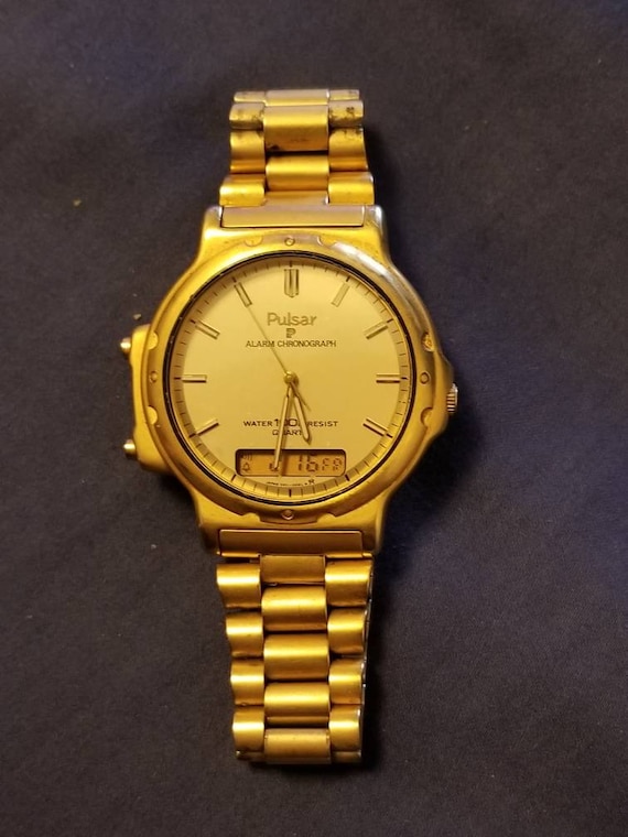 pulsar quartz alarm chronograph