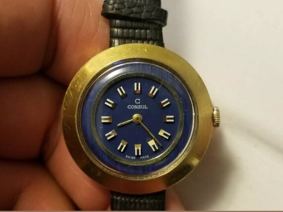 CONSUL 腕時計ヴィンテージ手巻き 希少なヴィンテージ Consul スイス製 ブルーダイアル 手巻き
