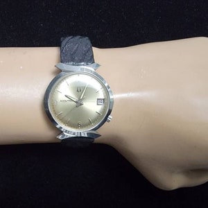 Vintage Bulova Accutron “Bow Tie” Stainless Steel Tuning Fork Men&#39;s Watch