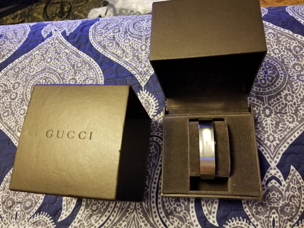 Gucci 2400s Clearance