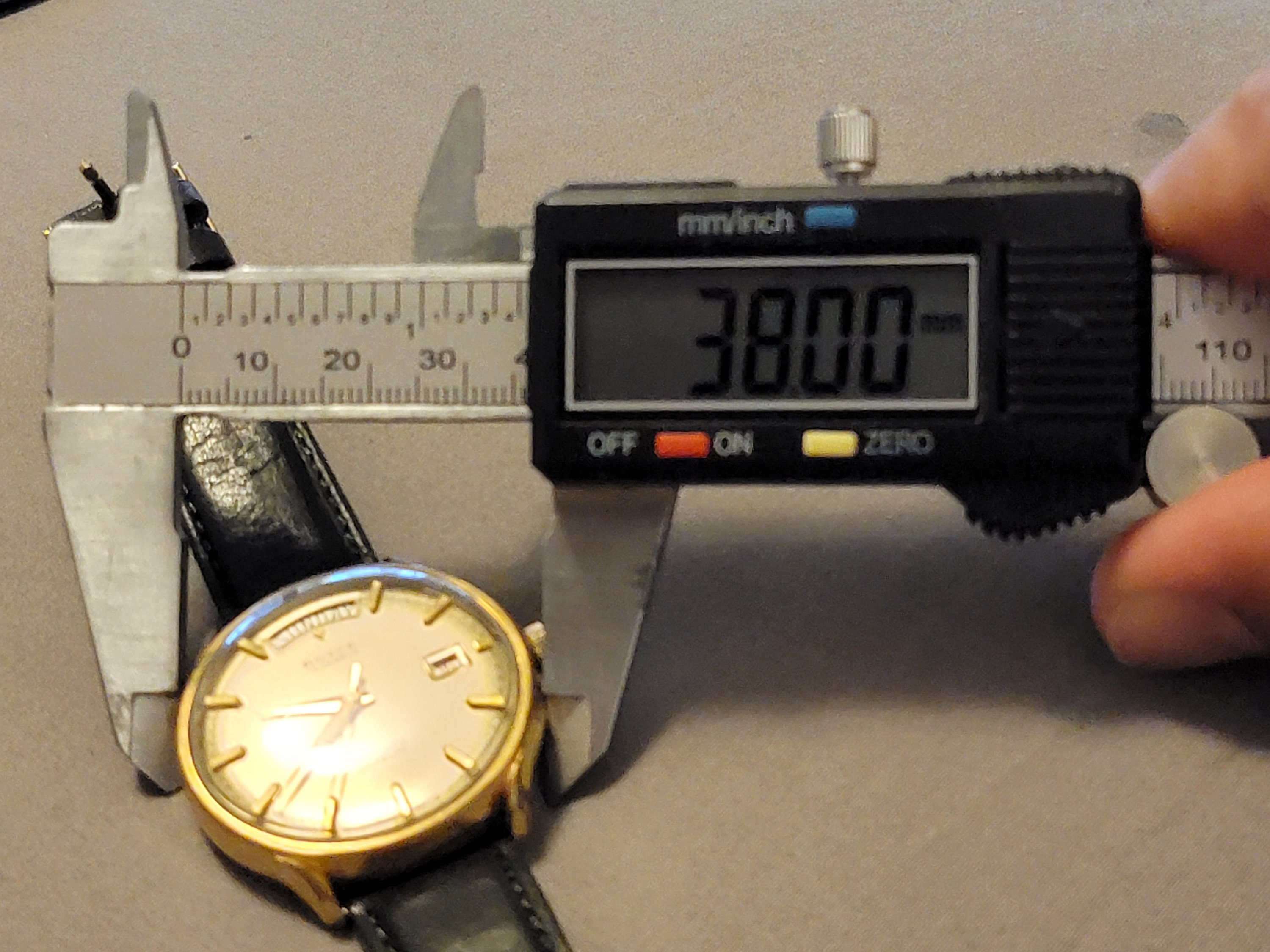 Rare Vintage Royce Gold Plated Calendar/date Swiss Made 17