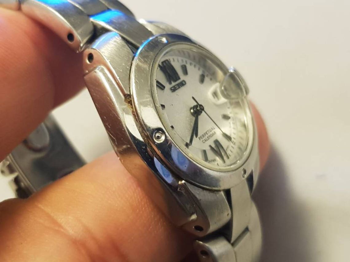 Rare Seiko ladies perpetual calendar quartz watch 4F320019 Etsy