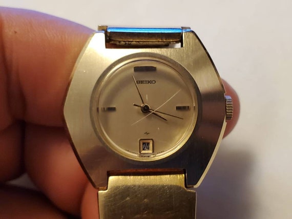 Vintage Seiko #2202-0160 Silver Angel Gold-tone Manual Wind Vintage Seiko #2202-0160 Silver Angel Gold-tone Manual Wind