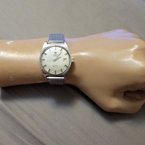 Vintage Tissot PR 516 Stainless Steel 17 Jewels Automatic Men's Watch