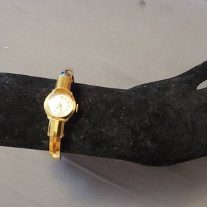Rare Vintage Baume & Mercier Geneve Gold Filled Manual Wind Ladies Cuff Bracelet Watch