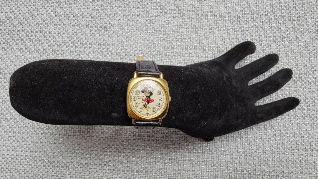 Vintage Pulsar Minnie Mouse V810-0890 Gold Plated Quartz Ladies Watch ...