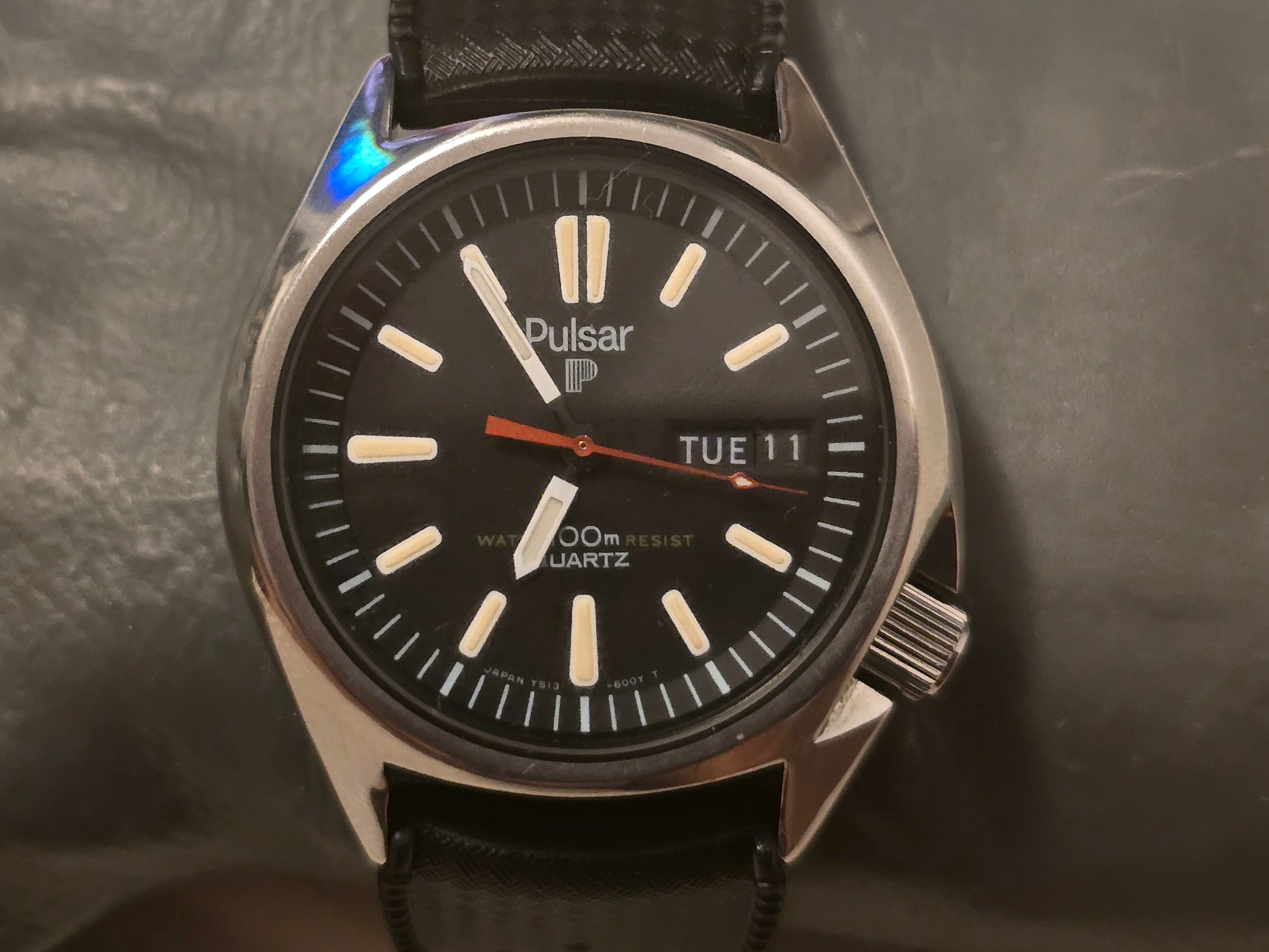Raro Vintage Pulsar eiko Y513 6009 Reloj de cuarzo para hombre con dia fecha de acero inoxidable Etsy Mexico