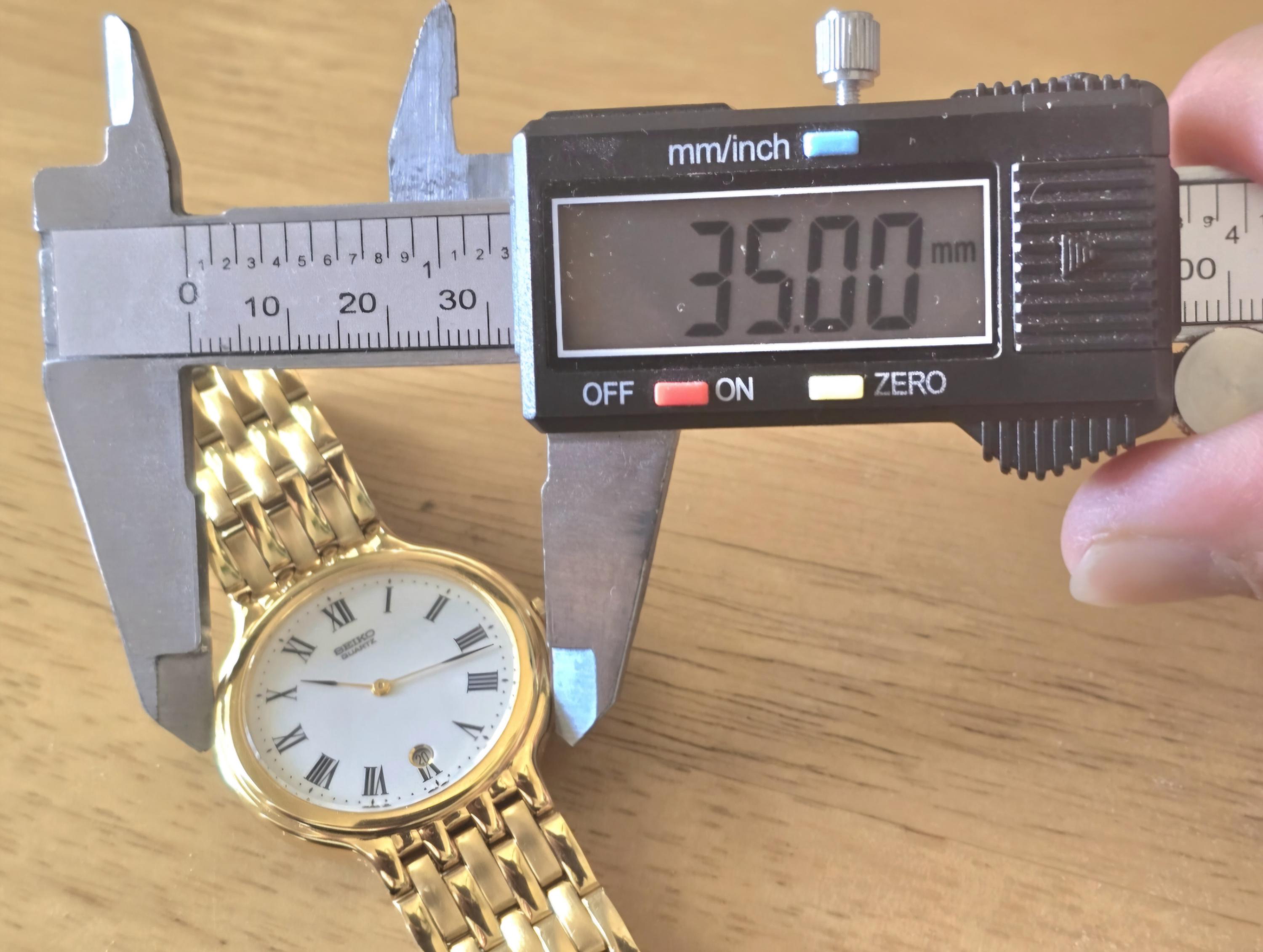 A928 匿名配送 セイコー 腕時計 ５Y39-7250 A928 匿名配送 セイコー 腕時計 ５Y39-7250