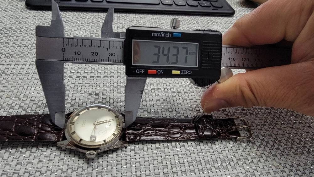 Vintage Tiara of Switzerland Stainless Steel 25 Jewels Automatic