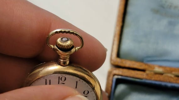 Antique Elgin Gold Plated Manual Wind Ladies Pock… - image 5