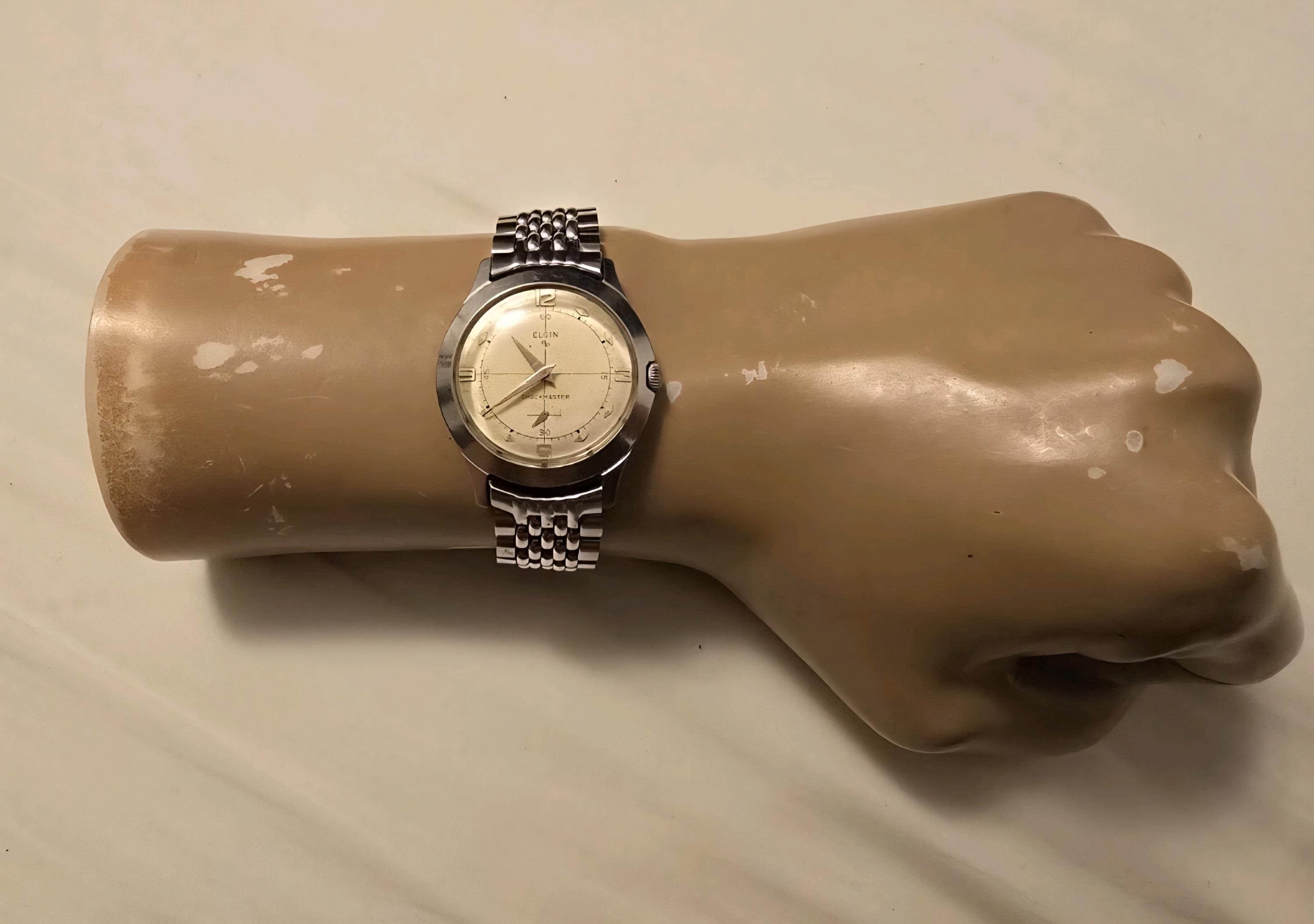 ELGIN SHOCK MASTER スモセコ メンズ ヴィンテージ 手巻き ELGIN SHOCK MASTER スモセコ メンズ ヴィンテージ 手巻き