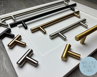 Hardware Pulls & Knobs | Refresh | Naples Knobs and Pulls | 7 finishes | Furniture Cabinet Hardware | Modern | Kitchen Refresh