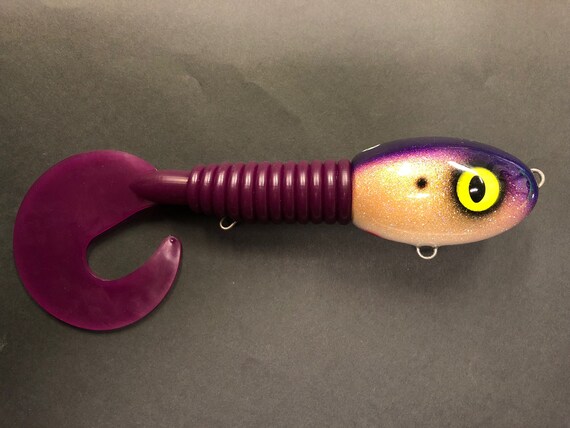 big dude's fishing lures Guy Baits 7" Shallow Minnow Perch Youre about to see what all the hype is about! Wolf's Big Dude Blade Bait
