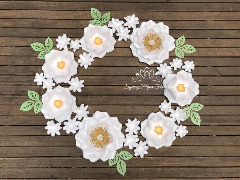 All White Wreath Paper Flower Backdrop Paper Flower Wall Wedding Backdrop Backdrop Baby Shower Sweet Table Christening Bridal Shower