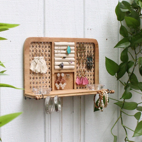 Rattan Jewelry Organizer - Jewelry Wall Hanging - Jewelry Storage - Boho Jewelry Organizer