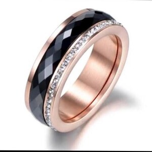 Black Ceramic Rhinestone Ring: Rose Gold Stainless Steel