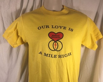 Vintage 70s Small Anvil T-shirt // Single Stitch // 100 // Made in USA // Denver // Mile High // Yellow // Unisex