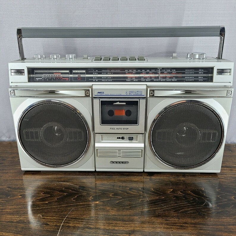 Radio Sanyo M9935K Am Fm Shortwave Cassette From 80s - Etsy