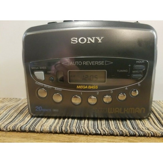 Sony Walkman WM-FX453 Lecteur de cassette Auto Reverse Mega Bass