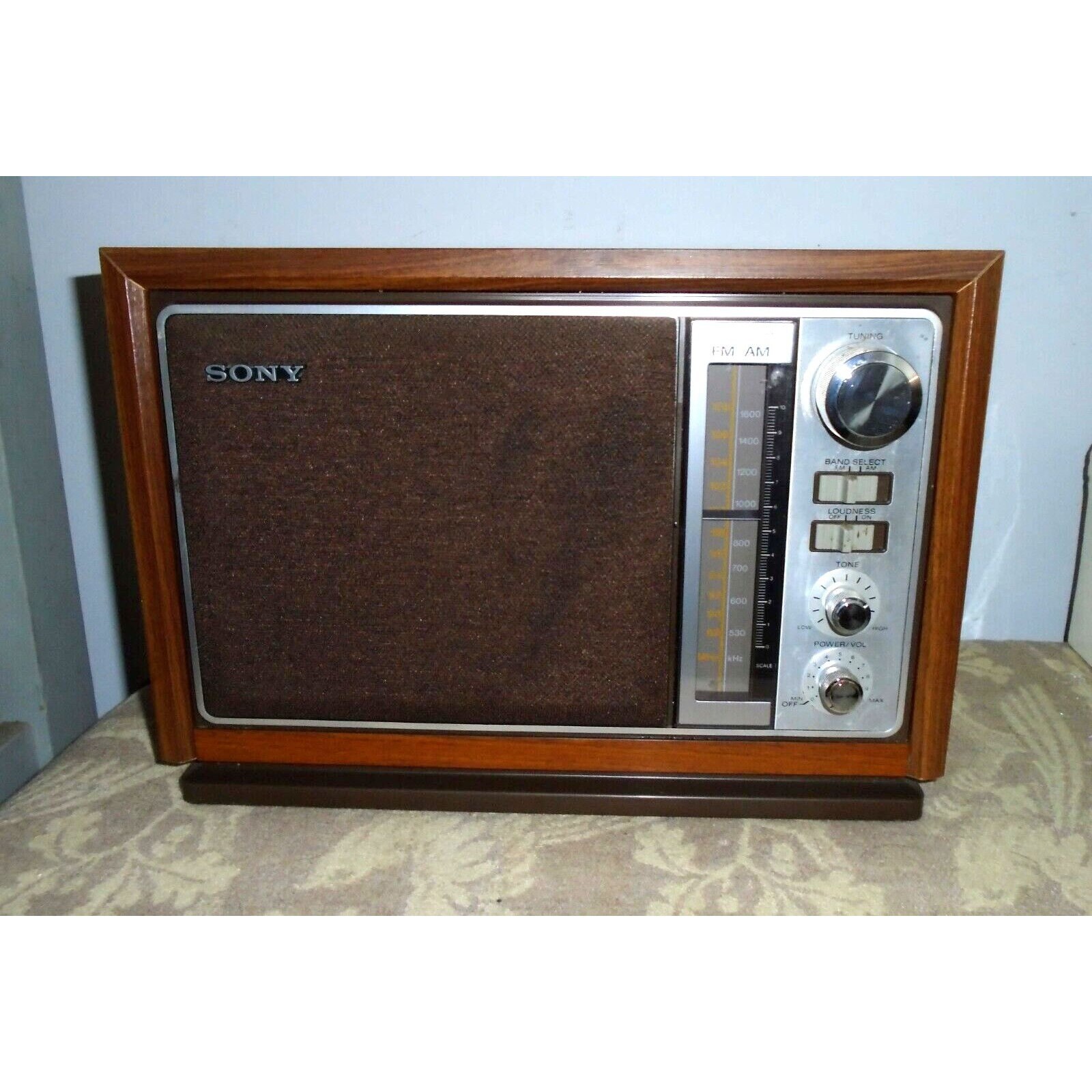 Vintage Sony AM/FM Table Radio Model ICF-9740W Simulated Wood