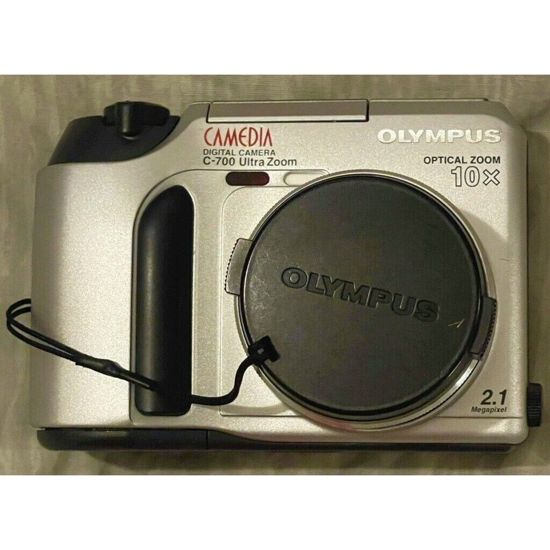 デジカメ】OLYMPUS CAMEDIA C-700 【シルバー】-