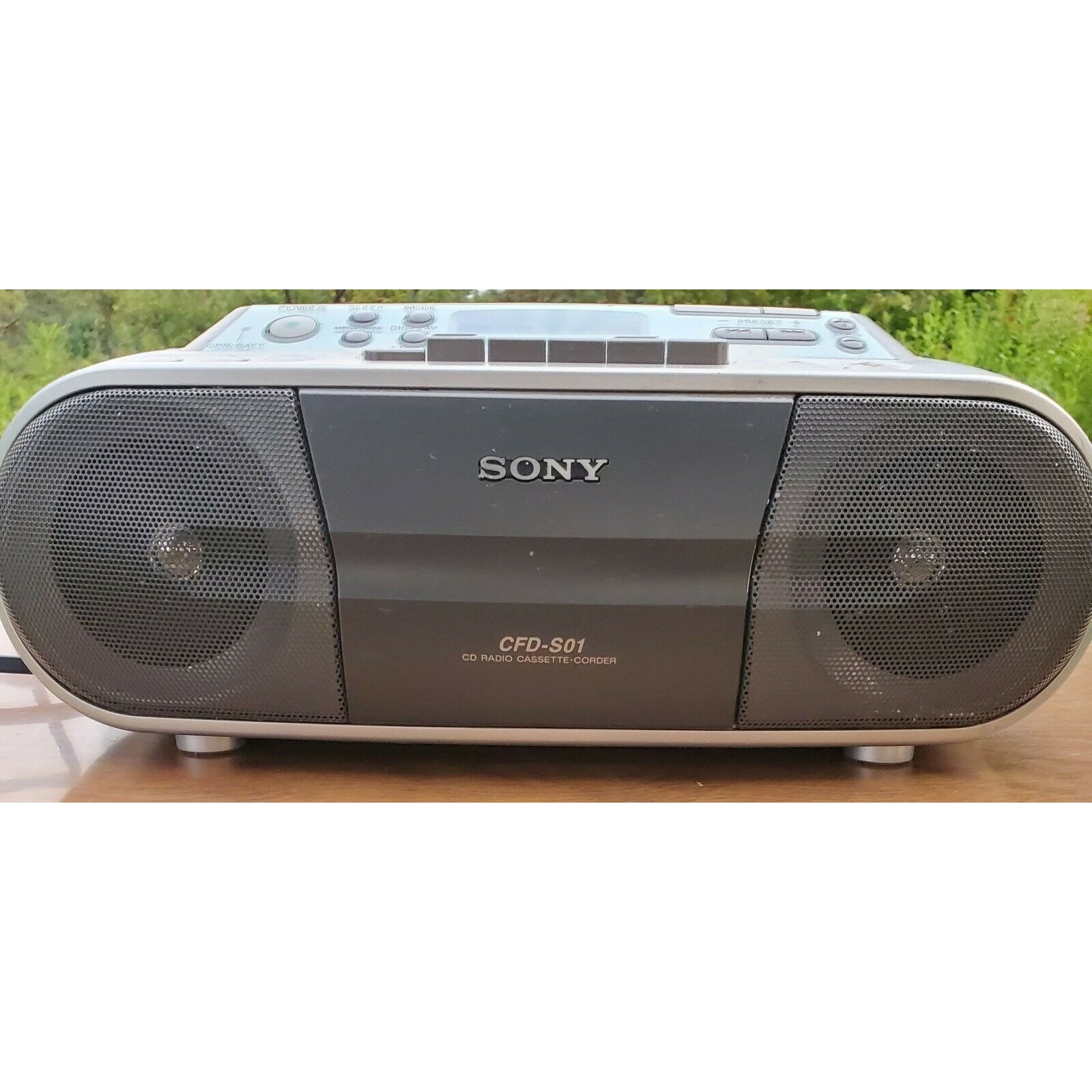 Sony CFD-S01 CD Player Radio Cassette Recorder Portable Boombox System  Silver