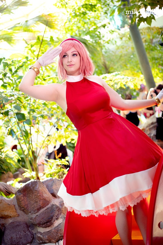 Amy Rose cosplay