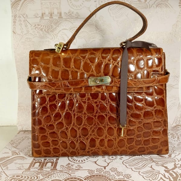 Vintage French Classic Leather Icon Flap Bag/Purse + Padlock and Key W32 cms  Croco Embossed Bag Classic Trapeze Leather Top Handle grab Bag