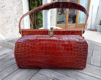 1930s Art Deco True French Vintage Croc Embossed Leather Handbag or Croc Handbag. Vintage Frame Handbag Leather. Incredible interior lining.