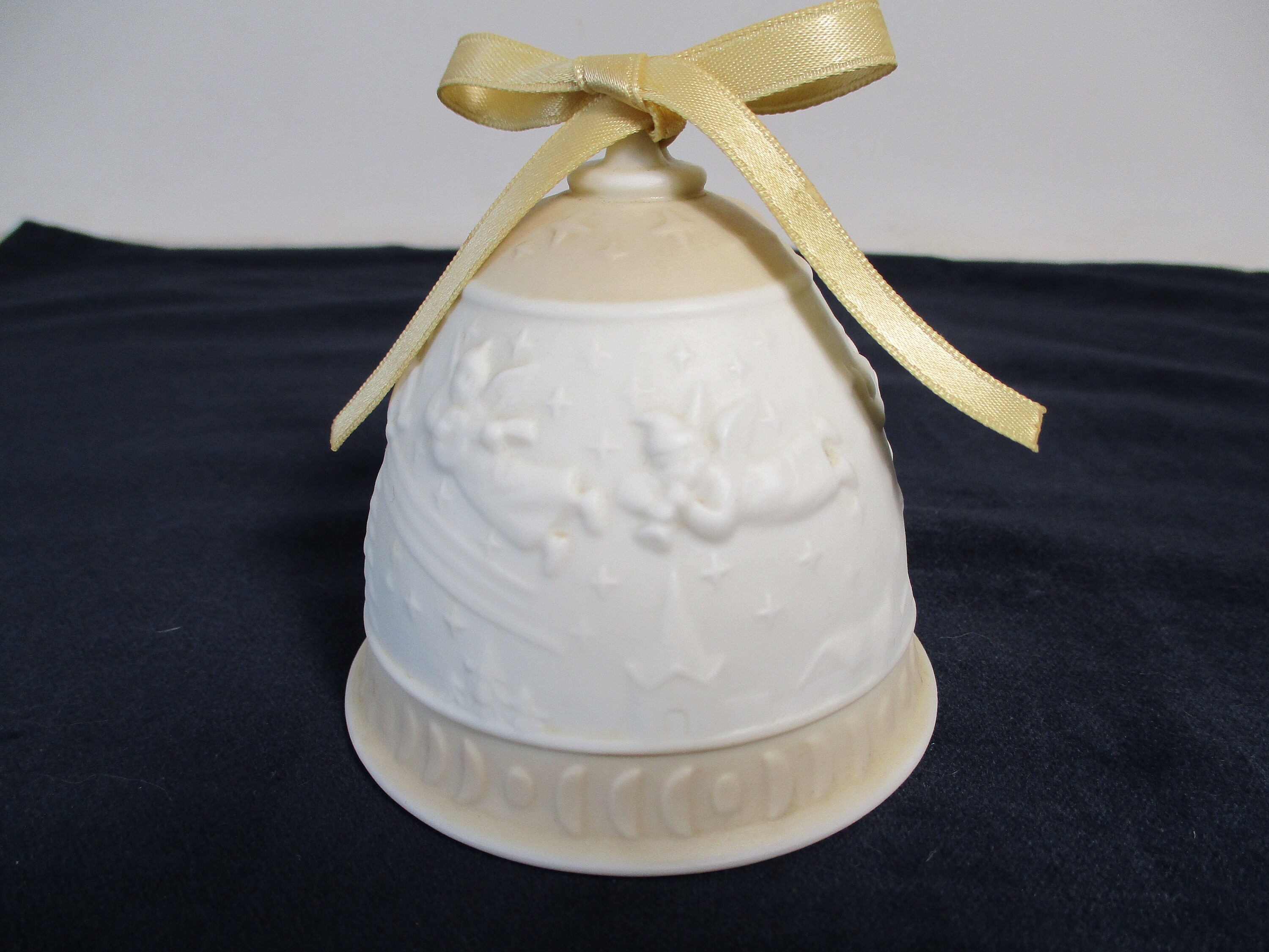 Vintage 1989 Lladro Christmas Bell Ornament en Porcelaine avec Ruban d'or Original