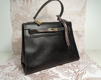 Vintage Italian Dark Brown Kelly Style Bag/Purse/Handbag W32cms with Goldtone Key & Padlock
