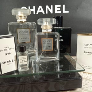 Collection de flacons de parfum EDP Chanel Coco Mademoiselle 100 ml et 35 ml + Bleu de Chanel 100 ml Chanel numéro 19 miniature + boîte. Vide