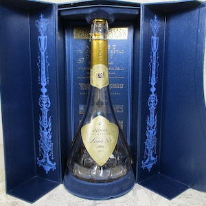 1990s Collectible Vintage Champagne Bottle in Presentation Case. Champagne de Venoge Cuvee Louis XV 1995. Unusual Rare Champagne Bottle