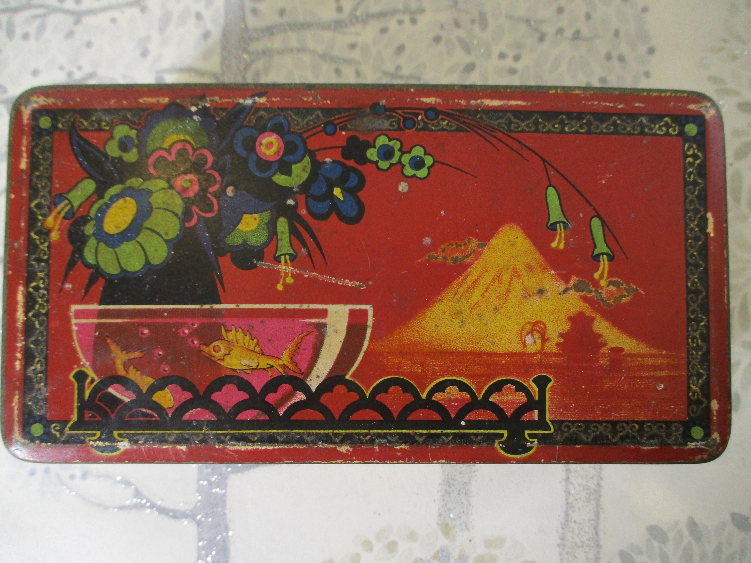 Antique Vintage Des Années 1900 Français Publicité Boîte en Étain Scène Orientale Cafés Debray Clich