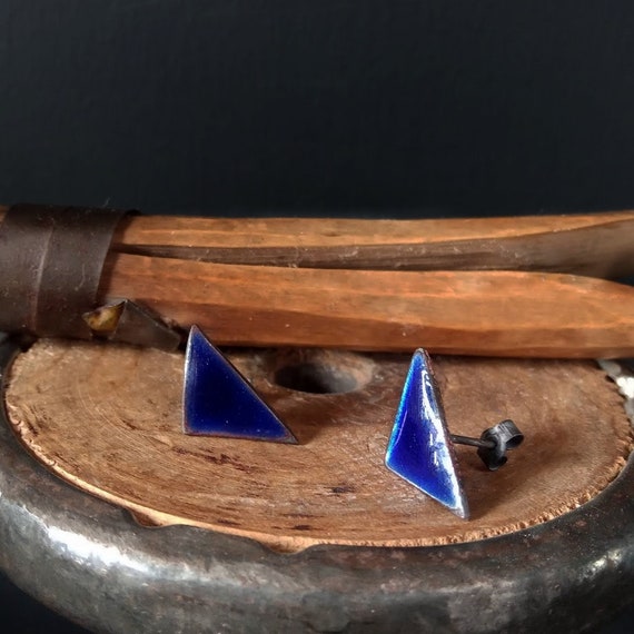 Deep Blue Enamel Silver Triangle Studs / Stud Earrings / Contemporary Style / Curated Ear