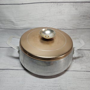 Vintage Regal Ware Aluminum 2-Quart Double-Handle Stock Pot - Copper Colored Lid