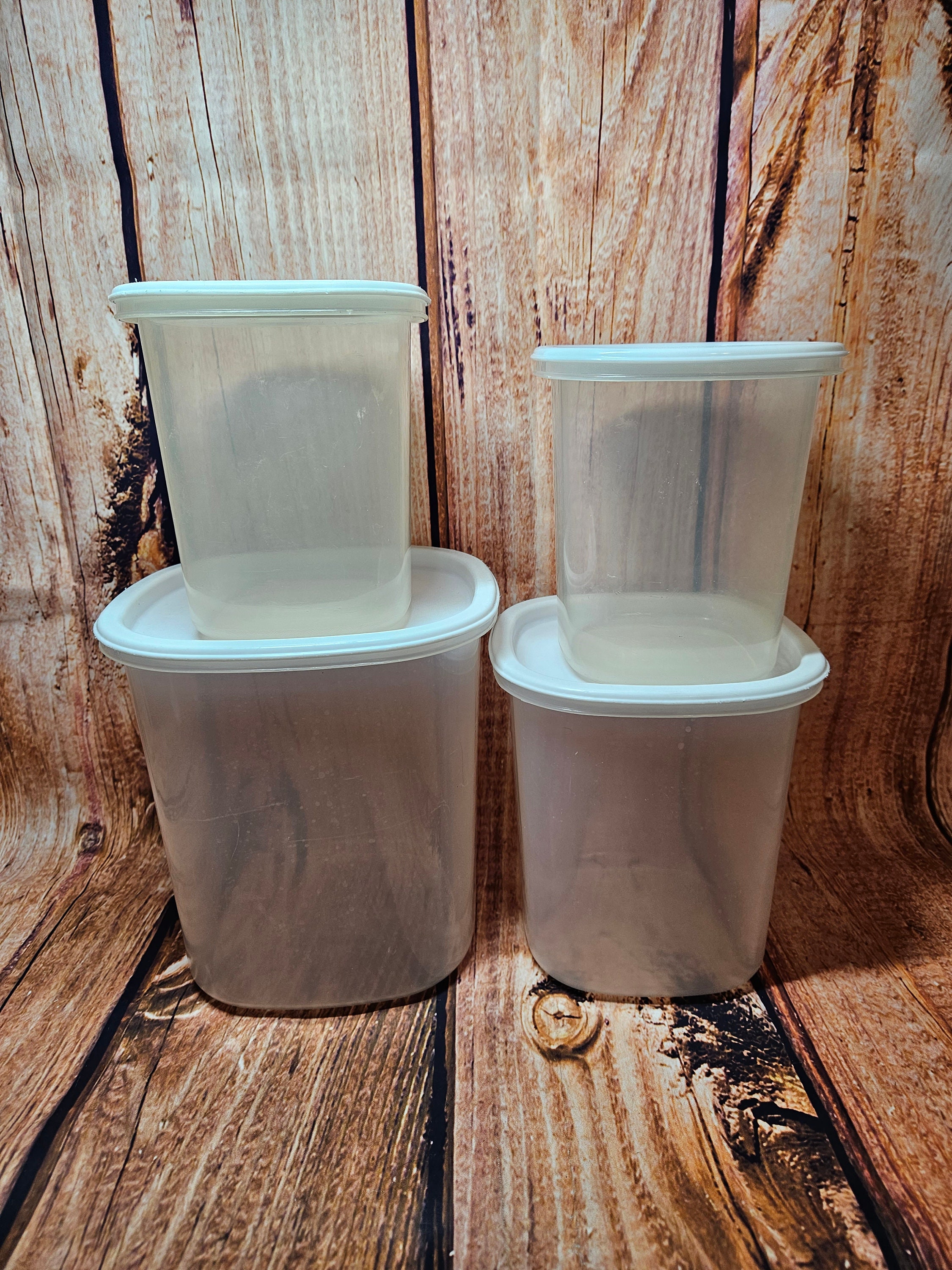 Tupperware Bread keeper, hinged lid, insert, #3 -17 cups Made in USA