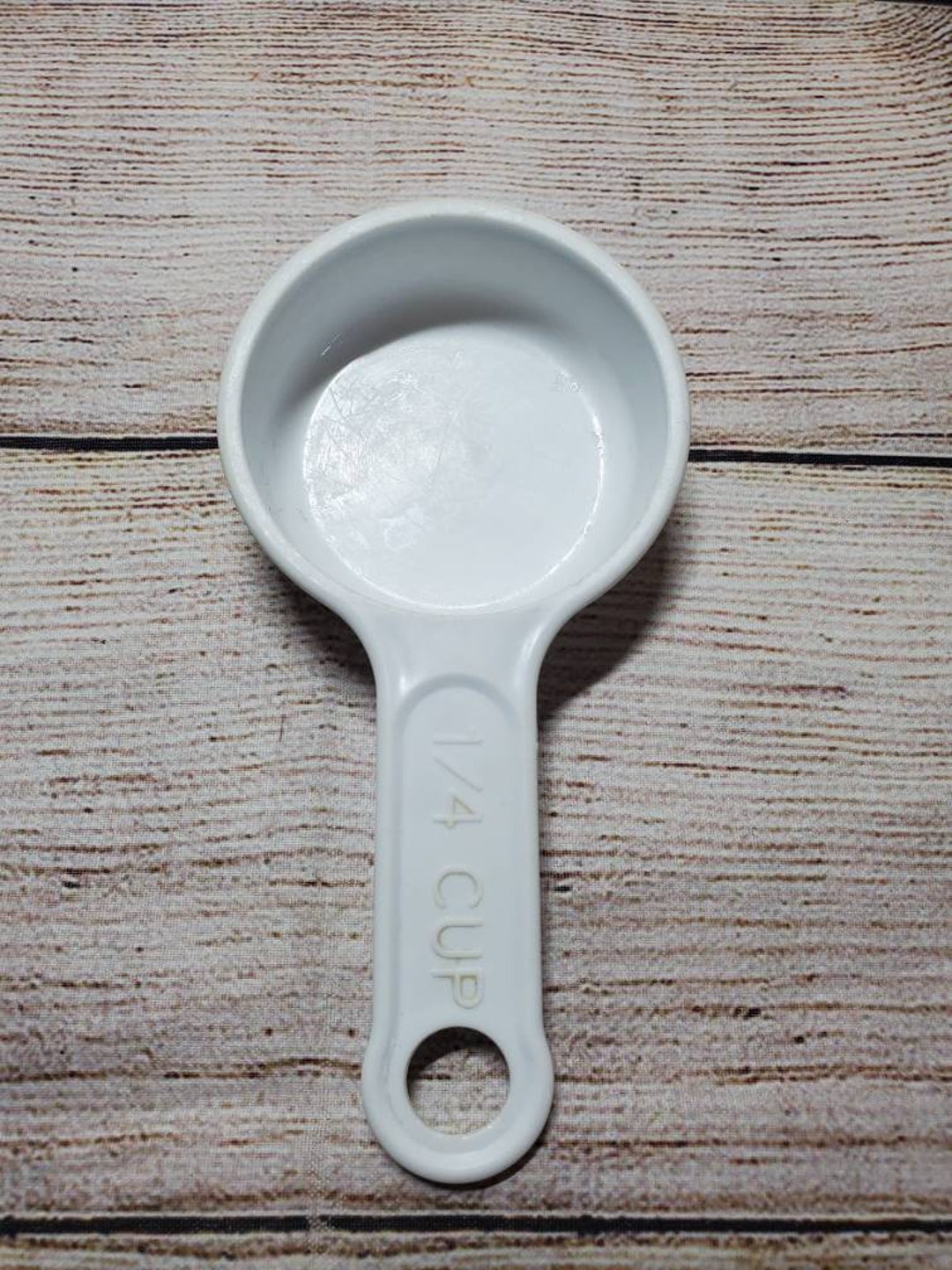 Vintage Rubbermaid 1/4-cup Measuring Cup WHITE, 8315-17, Baking