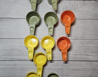 Vintage Tupperware SINGLE Measuring Cup - Variety of Colors - WITH IMPERFECTIONS