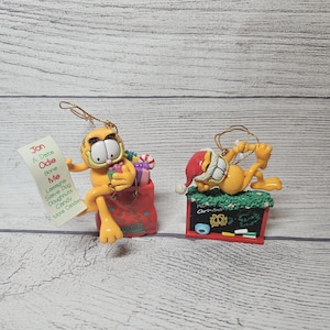 Vintage GARFIELD Christmas Ornament PAIR - 1996 - 3&quot; - Comic Ornaments