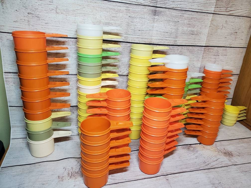 Vintage Tupperware Measuring Spoons Citrus Orange Set of 7 