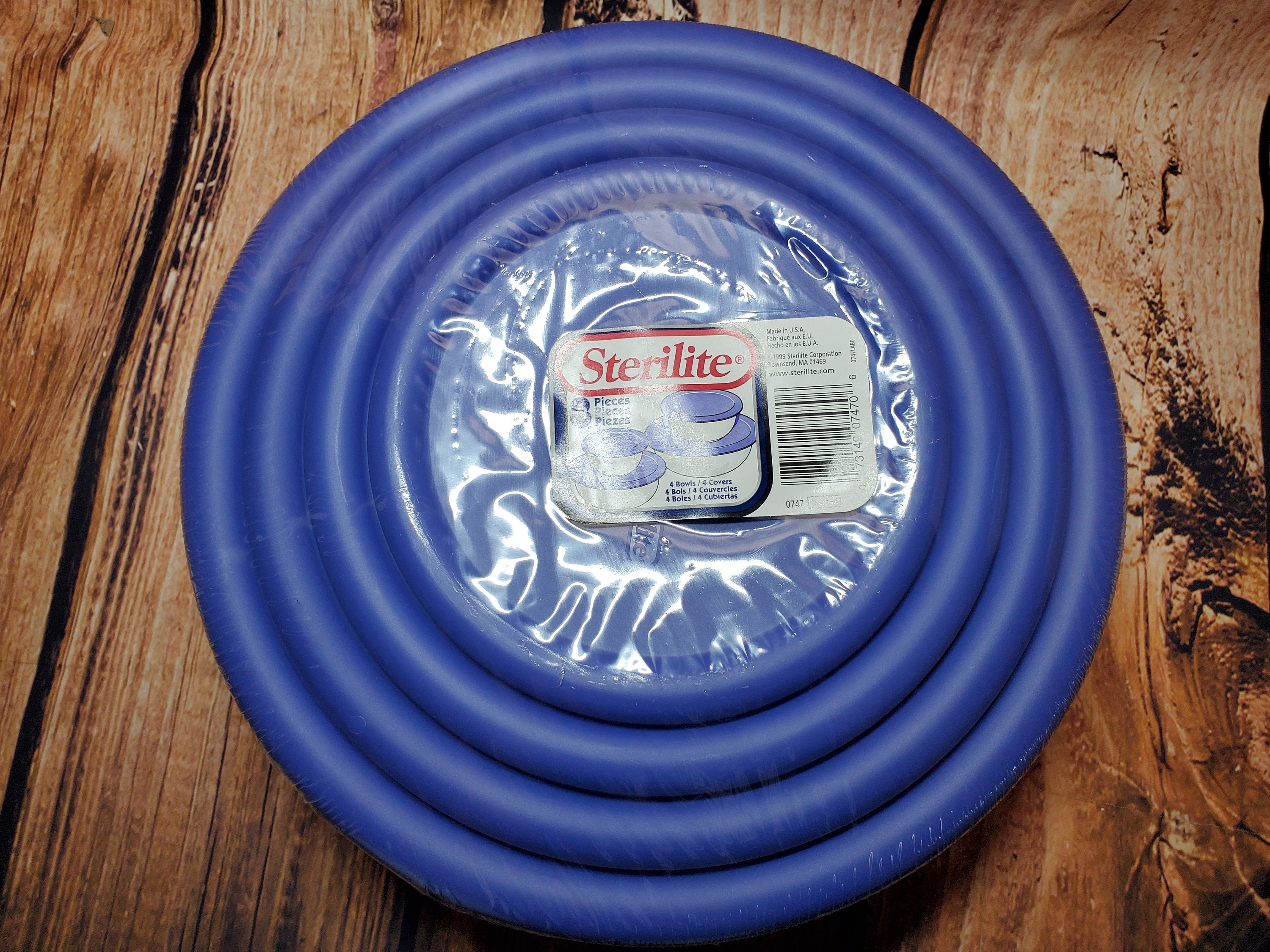 WHOLESALE STERILITE BOWL SET 8 PC WHITE W/ WASHED BLUE LID SOLD BY