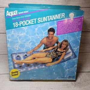 Vintage Aqua Splash Action 18-Pocket Suntanner Extra Heavy-Duty Inflatable - NEW OLD STOCK - 1993