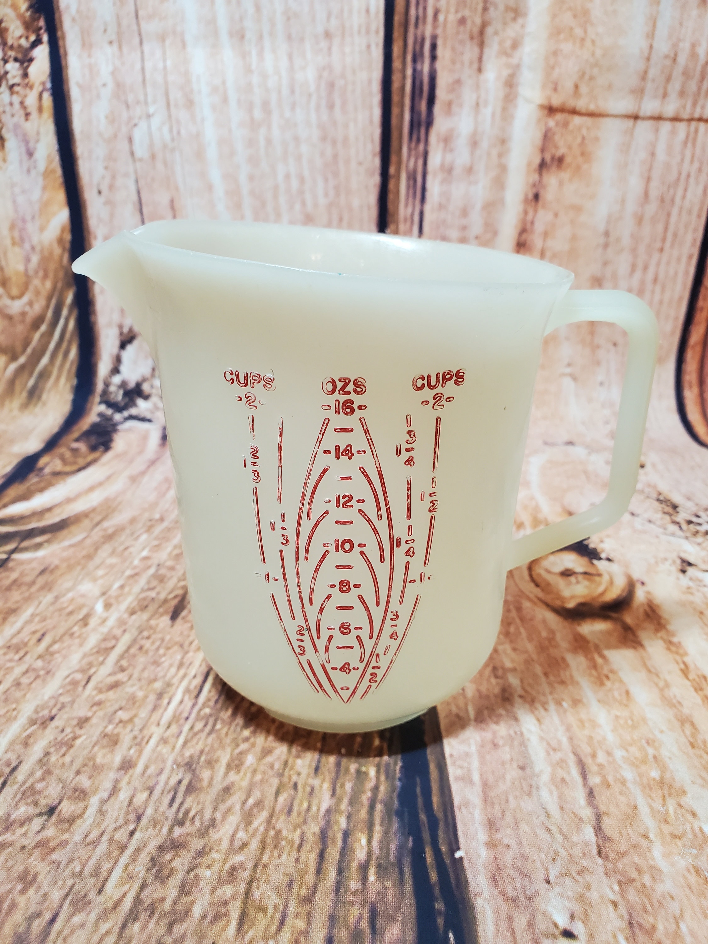 Vintage Tupperware 134 2-cup Liquid Pour Measuring Cup Baking Supplies  Cooking Supplies 